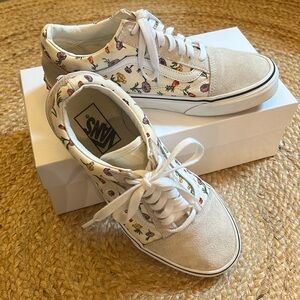 Woman’s size 9 Vans sneaker excellent used condition